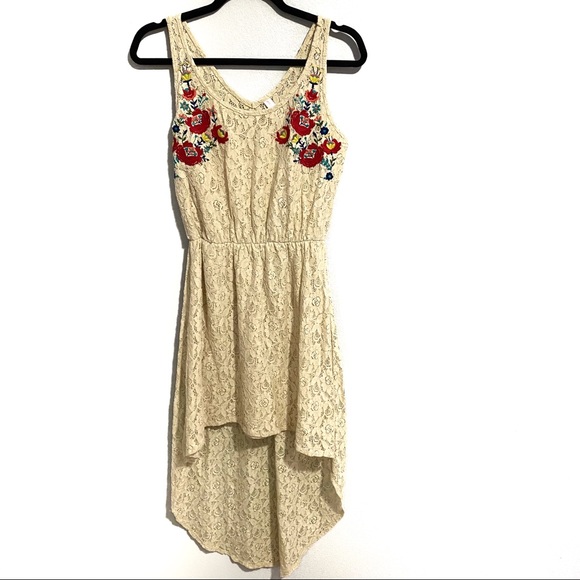 Xhilaration Dresses & Skirts - Embroidered high-low boho lace dress